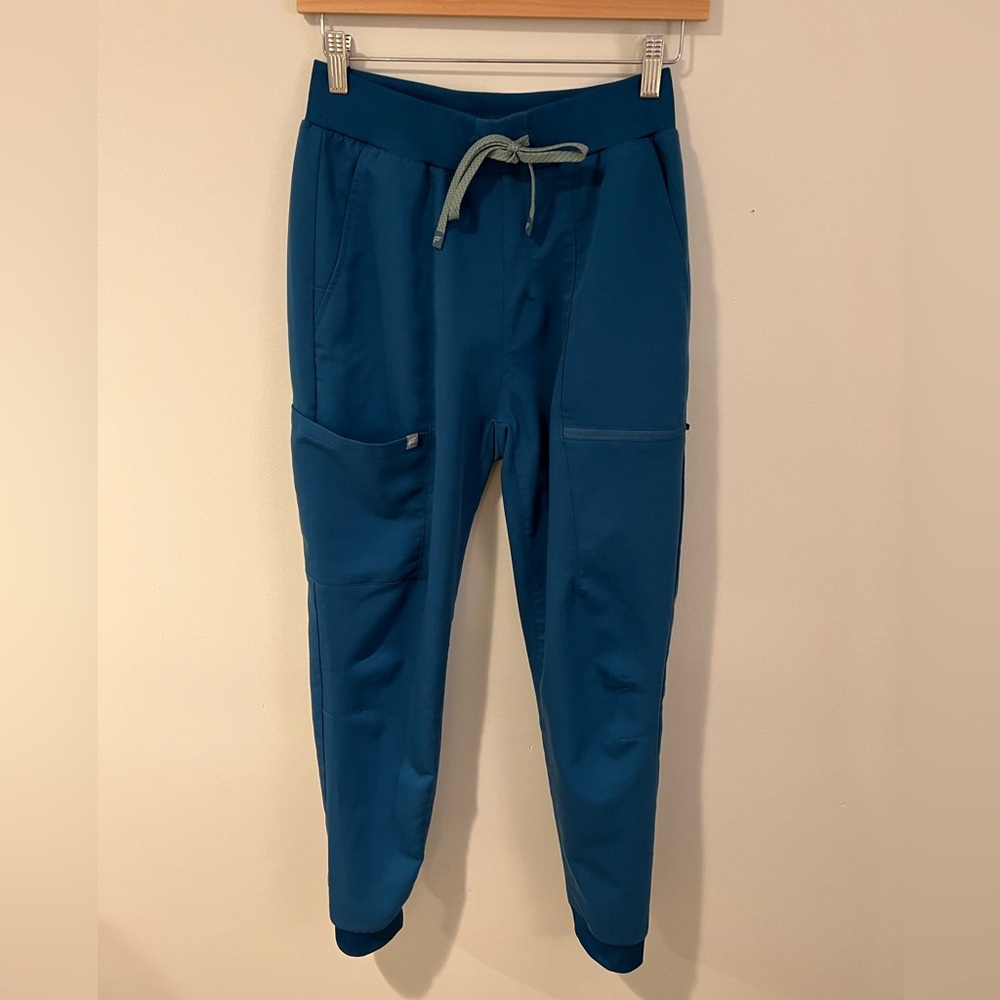 Fabletics High Rise On Call Scrub Jogger Small